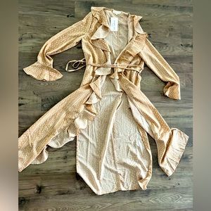 Ruffle slit duster NWT